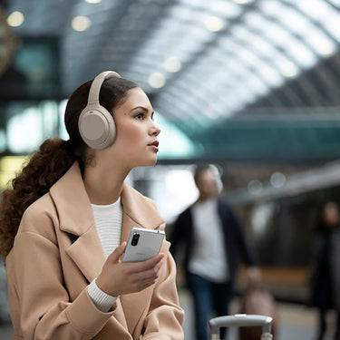 Sony WH1000XM4/S Premium Noise Cancelling Wireless Over-the-Ear Headphones - Open Box