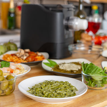 Deco Chef Automatic Pasta Maker, 13 Pasta Types, Ready in 15 Minutes, Dishwasher Safe
