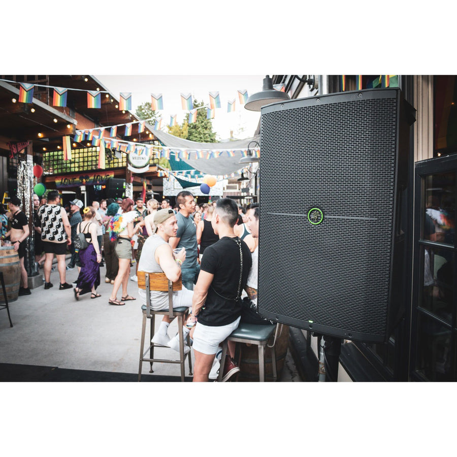 Mackie Thump215 15" 1400W Powered PA Loudspeaker