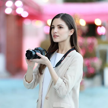 Canon EOS R100 Mirrorless Camera with RF-S 18-45mm F4.5-6.3 IS STM Lens Kit Pro Bundle