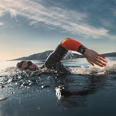 Garmin Fenix 8 51mm, Solar Sapphire, Titanium with Amp Yellow/Graphite Silicone Band