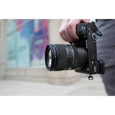 Sigma 18-50mm F2.8 DC DN Contemporary APS-C Format Zoom Lens for Canon RF-Mount Bundle