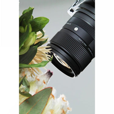Sigma 18-50mm F2.8 DC DN Contemporary APS-C Format Zoom Lens for Canon RF-Mount Bundle