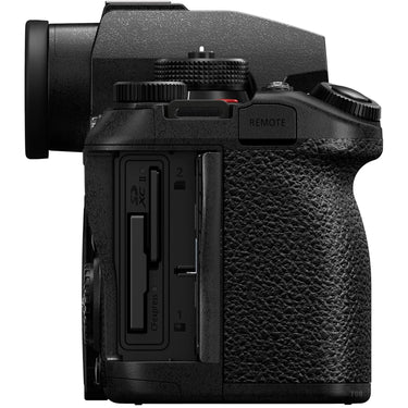 Panasonic LUMIX S1RII Full Frame Mirrorless Camera, 44.3MP Sensor + 8K Video - DC-S1RM2