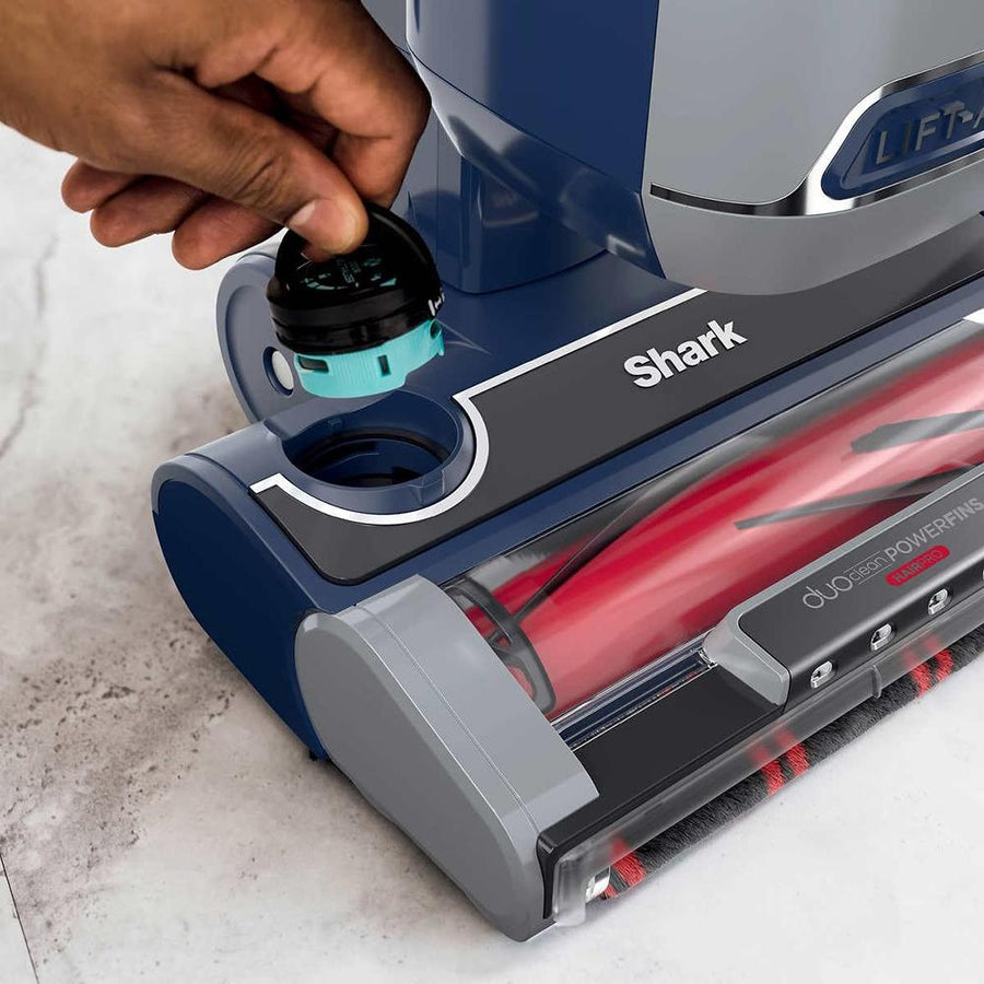 Shark UV900 Pet Performance Plus Lift-Away Upright Vaccum - Refurbished