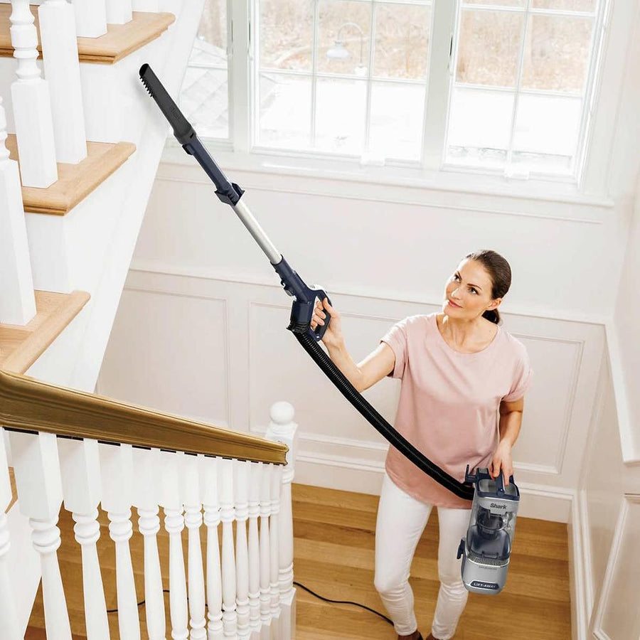 Shark UV900 Pet Performance Plus Lift-Away Upright Vaccum - Refurbished
