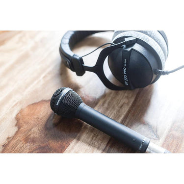 BeyerDynamic M88 TG Dynamic Hypercardioid Microphone for Vocals & Drum Open Box