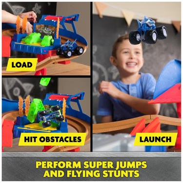 Monster Jam Supercharge Speedway Playset, Megalodon