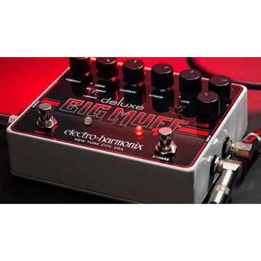 Electro-Harmonix Deluxe Big Muff Pi Fuzz and Sustainer Pedal