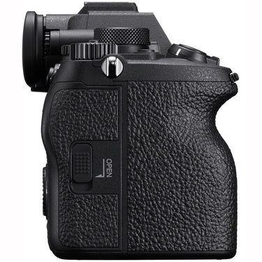 Sony a7 IV Full-Frame Mirrorless Camera + 28-70mm f/3.5-5.6 OSS II SEL2870 Lens Kit