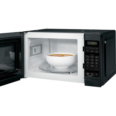 GE 0.7 Cu. Ft. 700-watt Countertop Microwave Oven, Black
