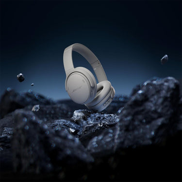 Bose QuietComfort Wireless Over-Ear Bluetooth Headphones Power Bundle