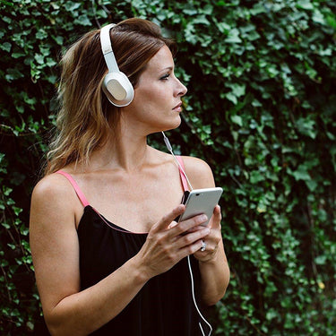 KEF M-Series M400 Headphones (Gold) Bundle with Case and Portable Amplifier