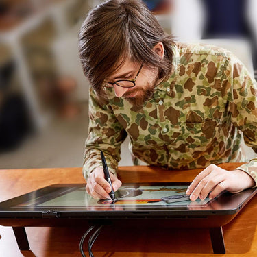 Wacom Cintiq Pro 24" 4k Ultra HD Creative Pen Display w/ Wacom Pro Pen 2 - (DTK2420K0)