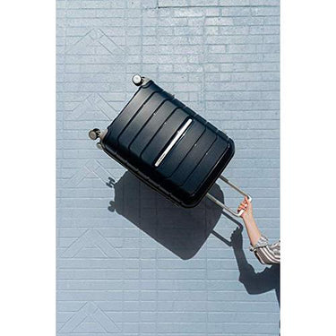 Samsonite Freeform 21 Hardside Spinner Luggage - Navy - (78255-1596) - Open Box