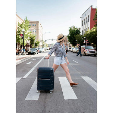 Samsonite Freeform 28 Hardside Spinner Luggage - Navy - (78257-1596) - Open Box