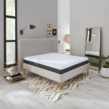 Simmons Beautyrest BRX-800 King 10" Hybrid Coil and Memory Foam Mattress-in-Box