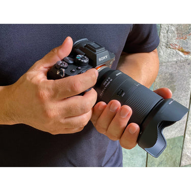 Tamron 28-200mm F/2.8-5.6 Di III RXD Lens A071 for Sony Full Frame Mirrorless Bundle