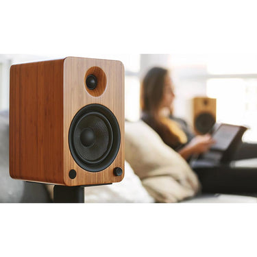 Kanto YU6WALNUT Bluetooth Powered Speakers Walnut/Noyer