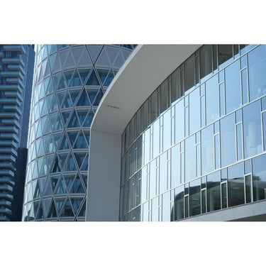 Sony a7C II Full Frame Mirrorless Camera Body + 28-60mm Lens Kit Silver ILCE-7CM2L/S