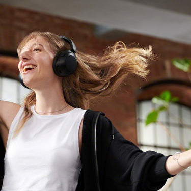 Sony WH-XB910N Wireless Over-Ear Noise Cancelling Headphones Black - Refurbished