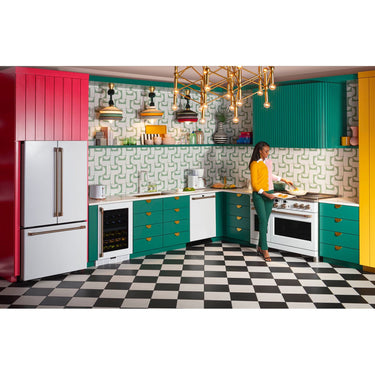 Cafe Specialty Drip Coffee Maker: SCA Certified, 10-Cup - Matte White (Refurbished)