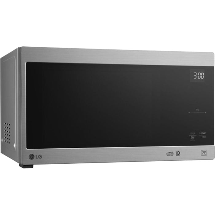 LG 1.5 Cu. Ft. NeoChef Countertop Microwave in Stainless Steel - LMC1575ST