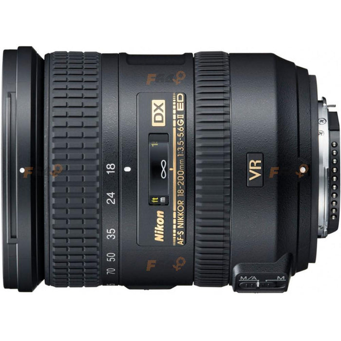 Nikon AF-S DX NIKKOR 18-200mm f/3.5-5.6G ED VR II Lens + 64GB Ultimate Kit