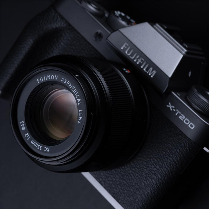 Fujifilm FUJINON XC35mm F2 X-Mount Lens for X Series Digital Camera + 64GB Card