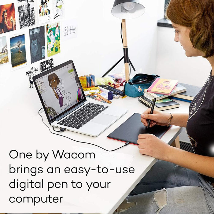 Wacom One Drawing Tablet, Small, For Windows PC and Mac - Renewed