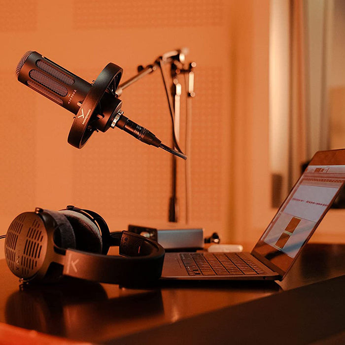 BeyerDynamic M 70 PRO X Front-Addressed Dynamic Microphone + Studio Headphones