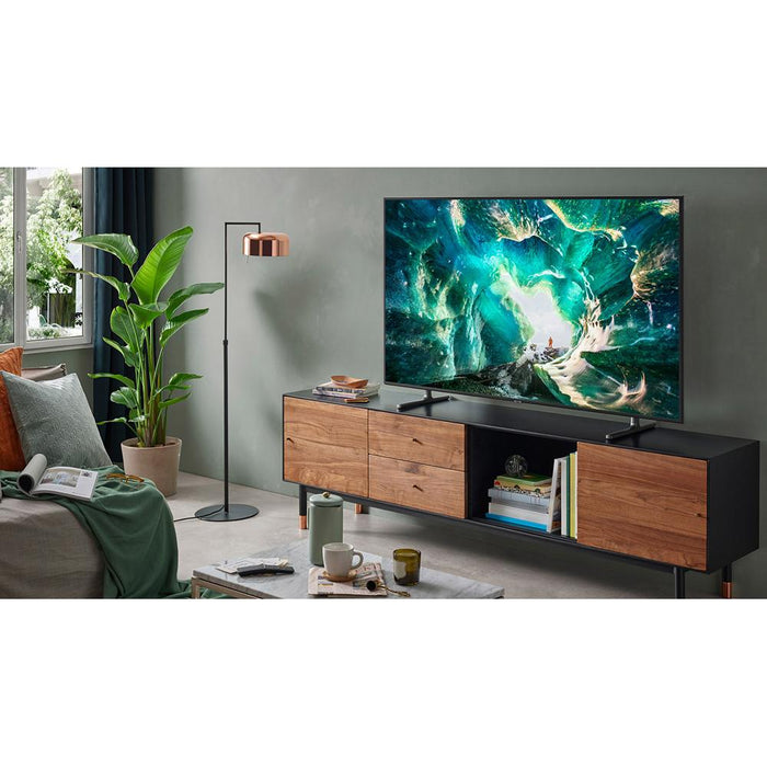 Samsung UN82RU8000 82" RU8000 LED Smart 4K UHD TV (2019 Model) - Refurbished