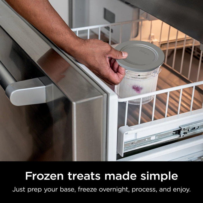 Ninja CREAMi Breeze Ice Cream Maker & Frozen Treat Maker 5 in 1 (Factory Refurbished)